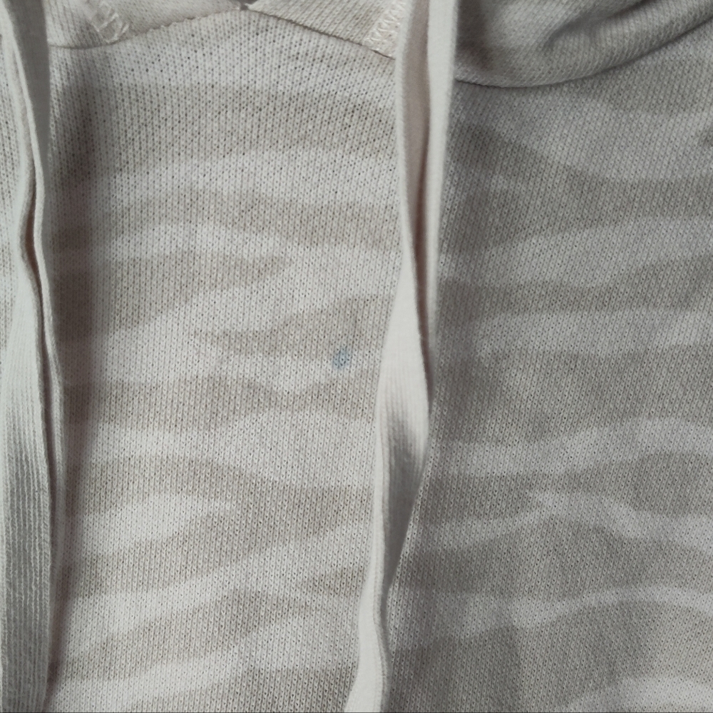American Eagle Jegging Fit Women's Cream Zebra Print Hoodie Medium - Picture 4 of 10